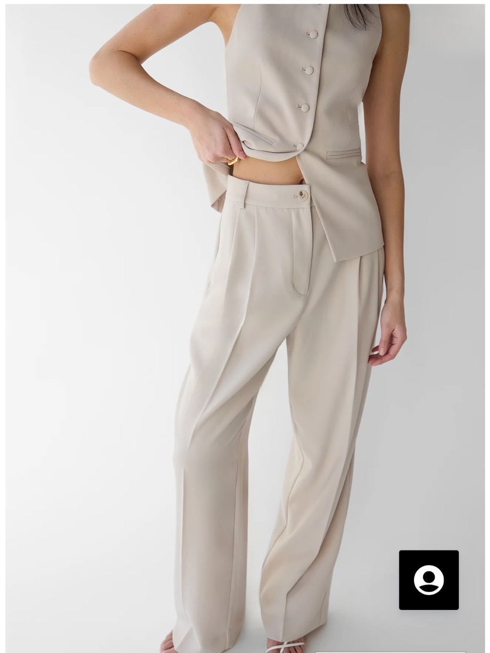 OAK + FORT Beige Wide-Leg Double Pleated Trousers Like New Size 6 Classic